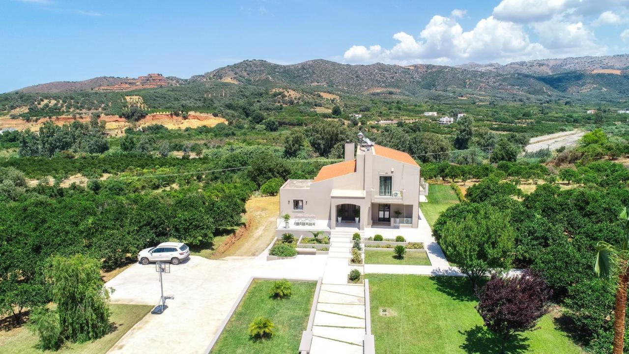 Villa Florentina ✩ Private Pool ✩ Bbq ✩ 7 Guests Alikianos Bagian luar foto