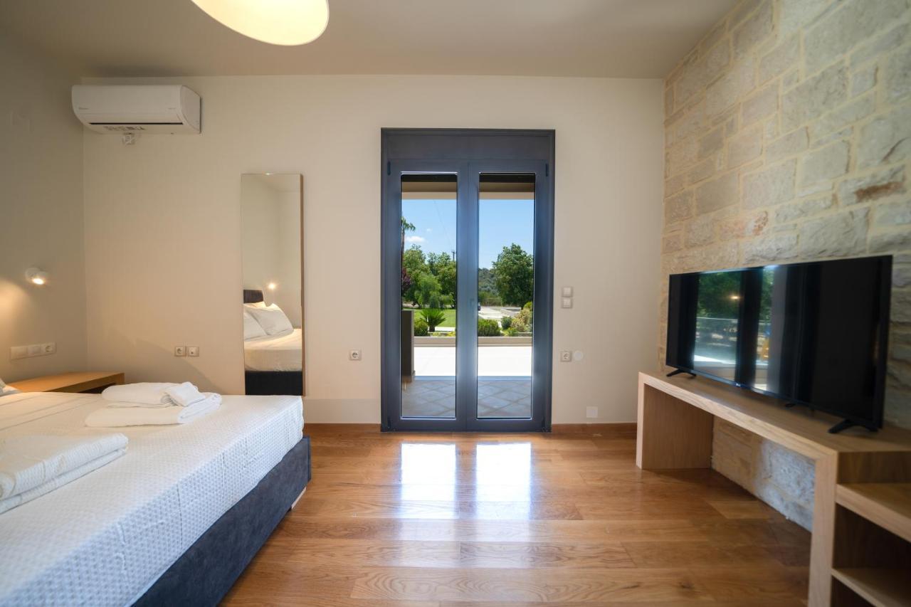 Villa Florentina ✩ Private Pool ✩ Bbq ✩ 7 Guests Alikianos Bagian luar foto